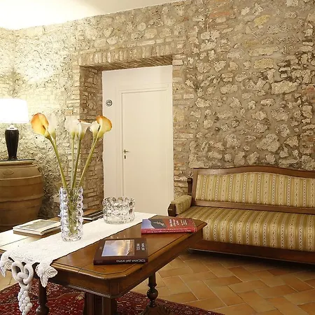 Podere Lornanino Bed & Breakfast Monteriggioni