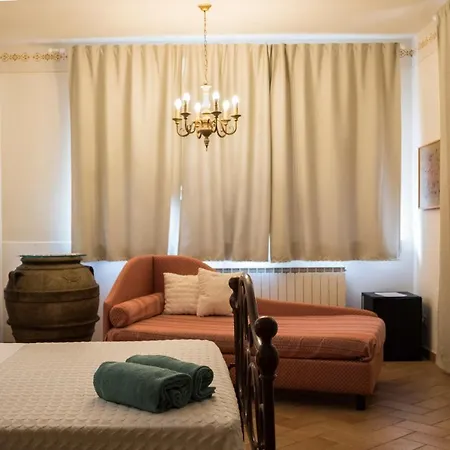 Podere Lornanino Bed & Breakfast *